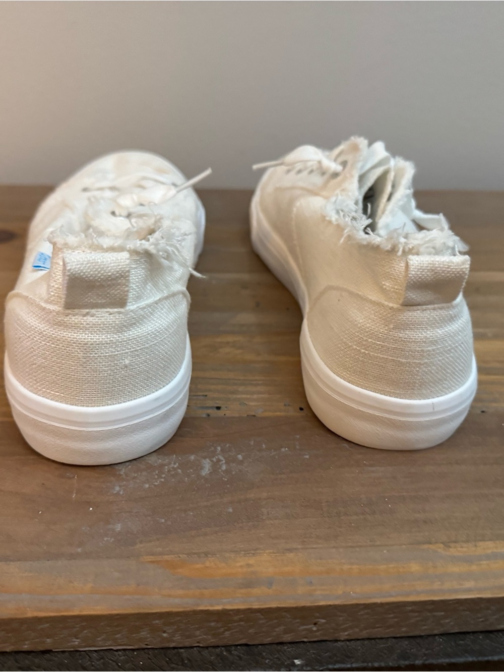 NWOT Obtaom summer white slip-on frayed canvas sneakers Sz 10 - Picture 5 of 6